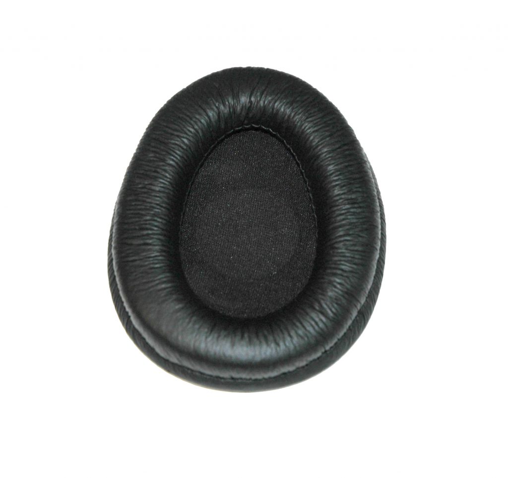 Black oval leatherette ultraLite earpad.